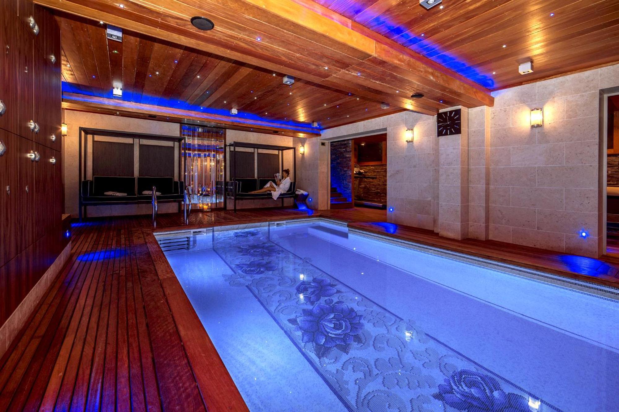 Mala Anglia - Boutique & Hotel apartamentowy 4*