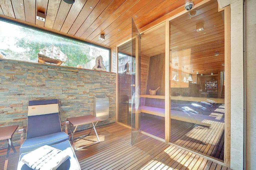 Hotel apartamentowy Mala Anglia - Boutique & 4*